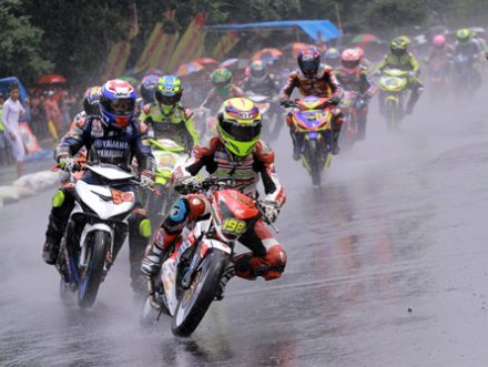 race-hujan