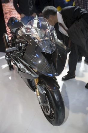 cw1016-2017-bmw-hp4-race-first-look-eicma-image-008
