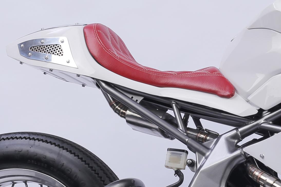 Intip detail custom  Neo Cafe Racer Mark 1 dari Bahan Honda 