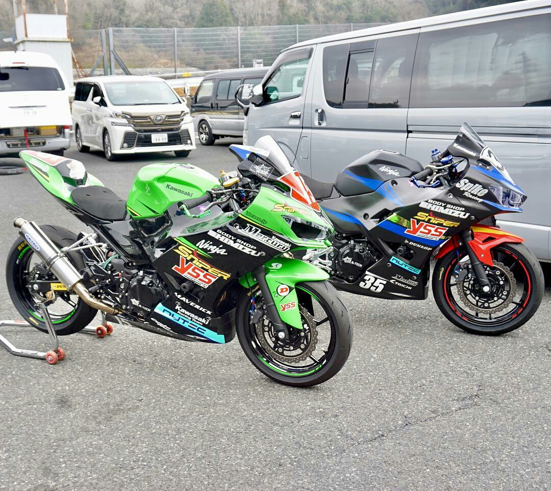 Inspirasi Modifikasi Kawasaki New Ninja 250 Road Race Generik