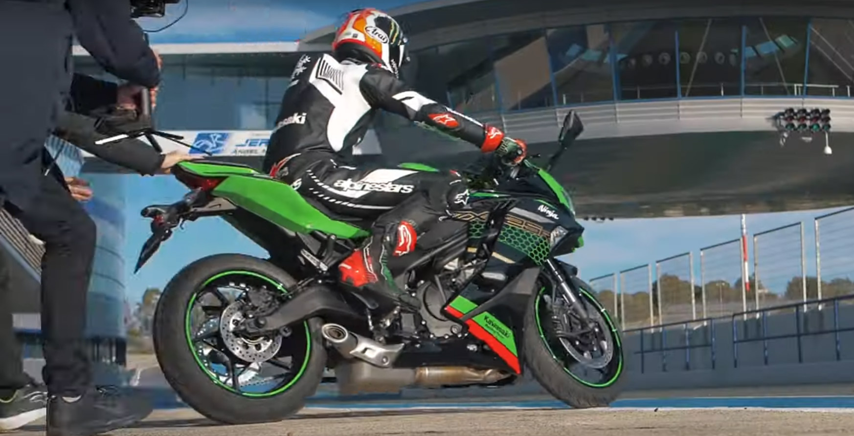 Kawasaki Ninja Zx25r Ditest Rea Top Speed Gear 5 17k Rpm